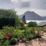 Inspiration - Zwei Terrassen, Seeblick, Privater Garten Daire Altmünster