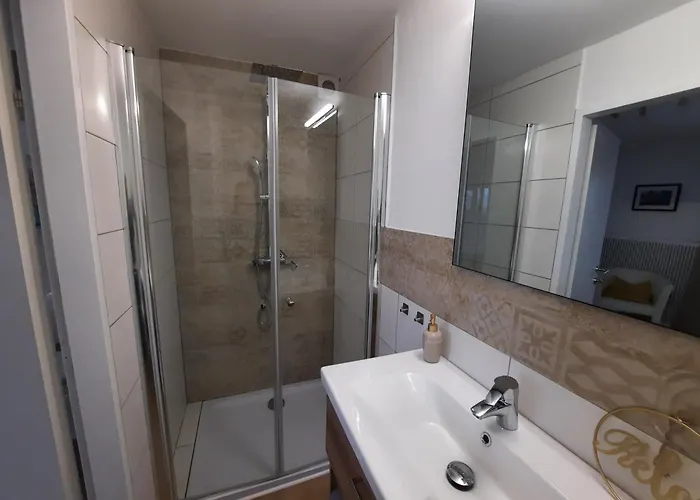 Inspiration - Zwei Terrassen, Seeblick, Privater Garten